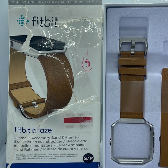 Brand new never worn Fitbit blaze leather band Small - Picture 2 of 8